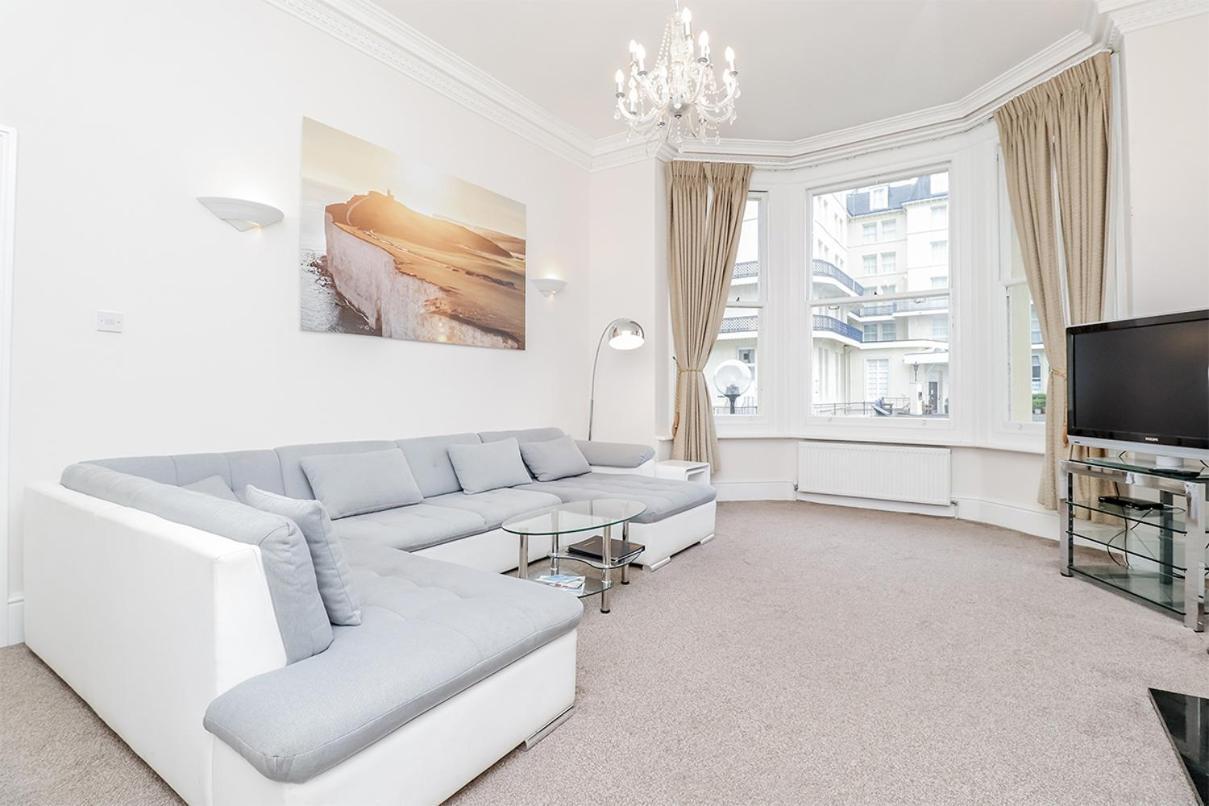 3 Queens Gardens Sea View Apartment Eastbourne Exterior photo